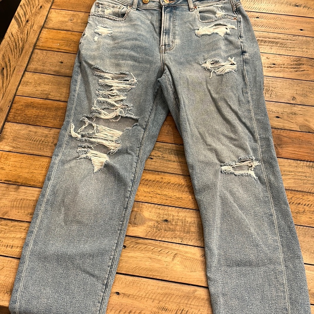 American Eagle Stretch mom jean style size 6